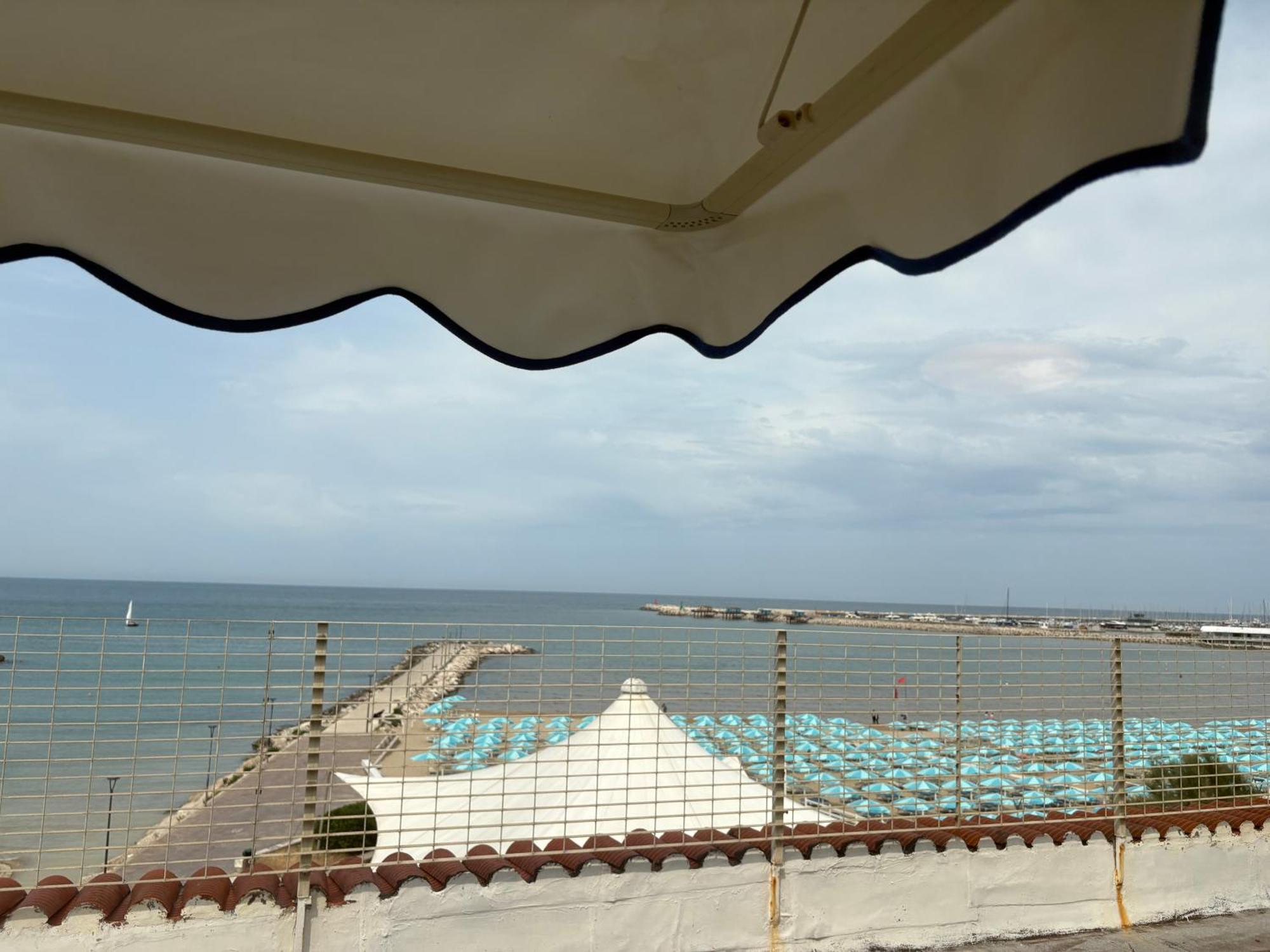 Hotel Excelsior Fano Esterno foto